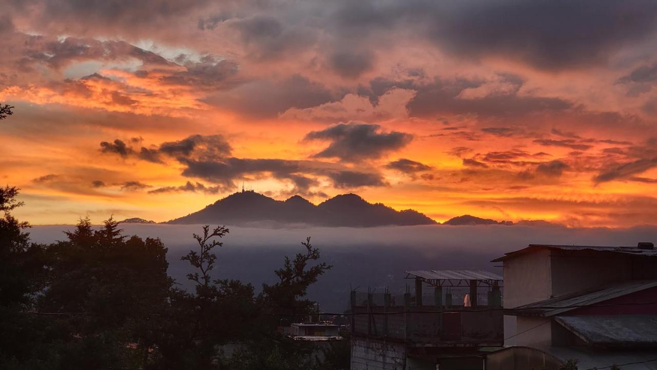 Historika Hostel Cultural San Cristobal de las Casas Bagian luar foto